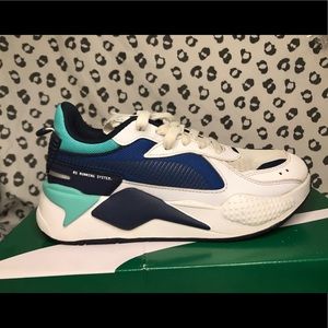 Puma running sneakers 👟